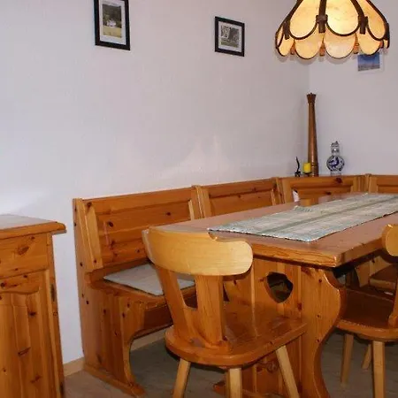 Laerchenwald 1706 Leukerbad